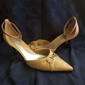 Gianni Bini Women's Sz 9.5 Beige Ankle Strap Heels